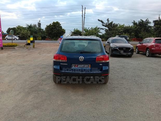 Volkswagen Touareg 2005 Blue