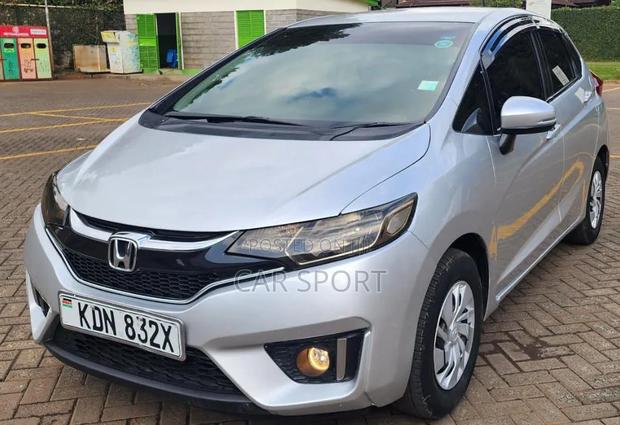 Honda Fit 2012 Silver