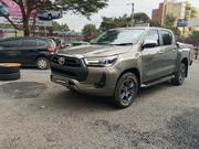 Toyota Hilux 2024 Gray for sale