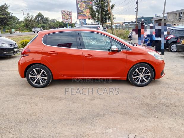 Peugeot 208 2017 Red