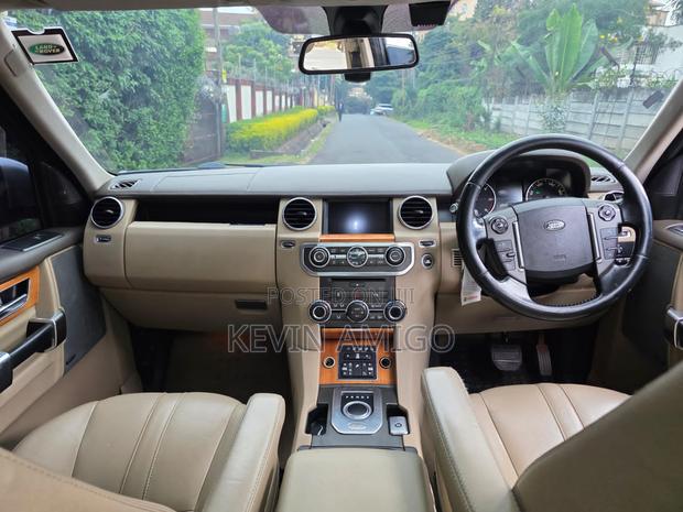 Land Rover Discovery 2015 Silver