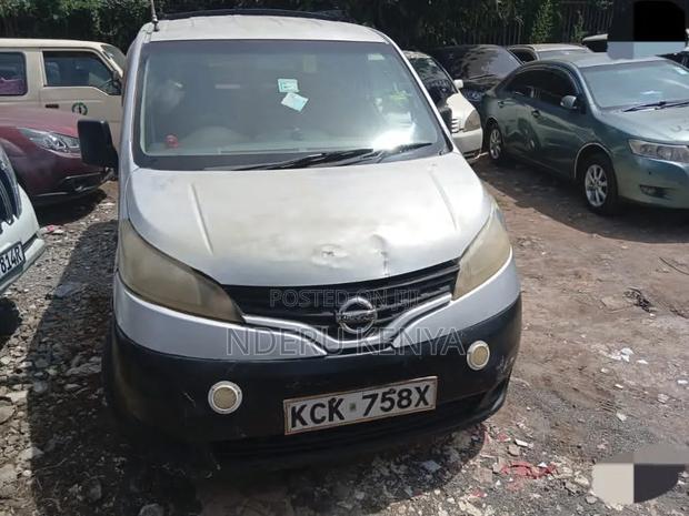 Nissan NV200 2009 Silver