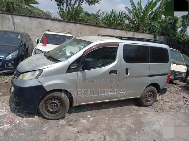Nissan NV200 2009 Silver