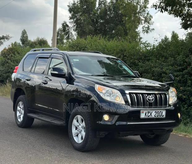 Toyota Land Cruiser Prado 2.7 i 2011 Black