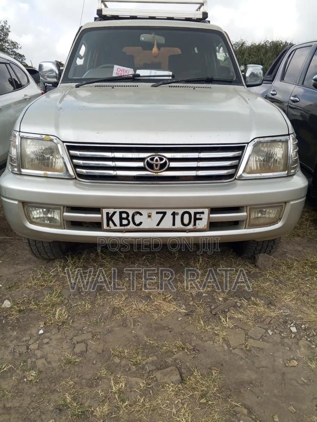 Toyota Land Cruiser 2005 Silver