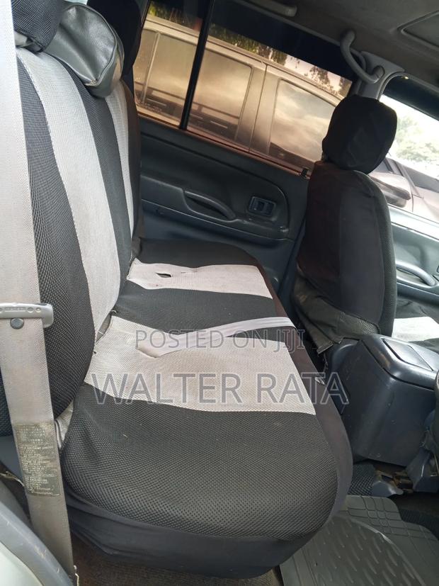 Toyota Land Cruiser 2005 Silver