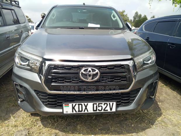 Toyota Hilux 2018 Gray