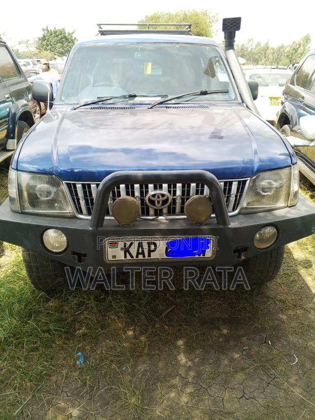 Toyota Land Cruiser 2002 Blue