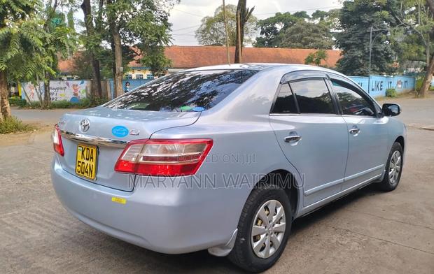 Toyota Premio 2014 Blue