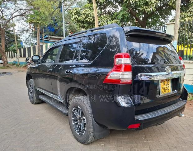 Toyota Land Cruiser Prado 2014 Black