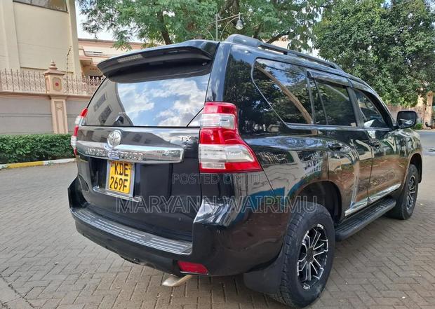 Toyota Land Cruiser Prado 2014 Black