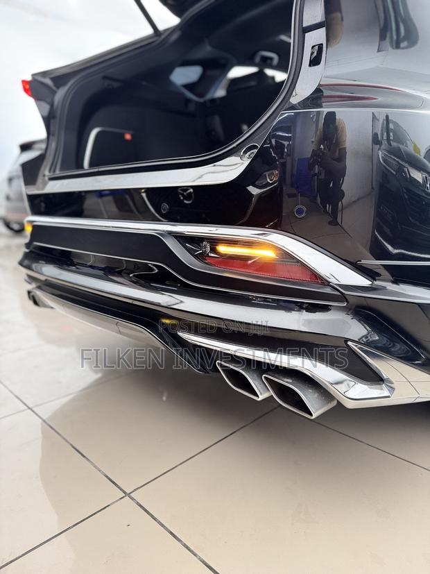 Toyota Harrier 2.0 2021 Black