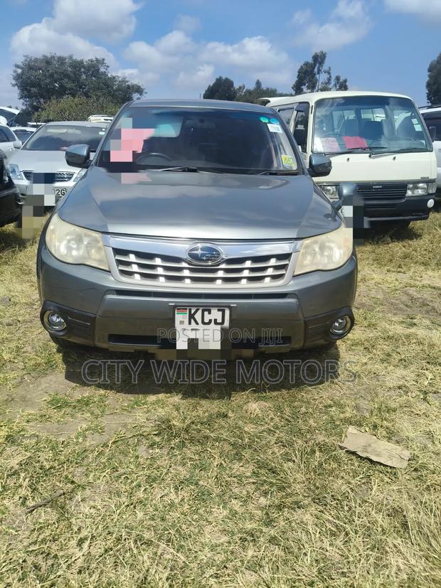 Subaru Forester 2010 Gray