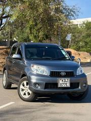 Toyota Rush 2015 Silver for sale