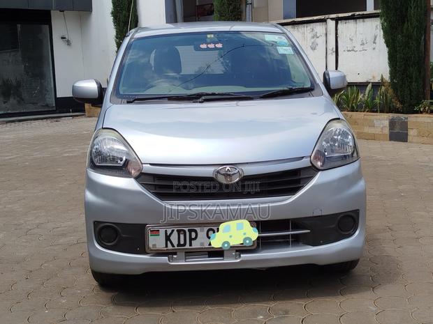 Toyota Pixis Epoch 660 FWD 2016 Silver