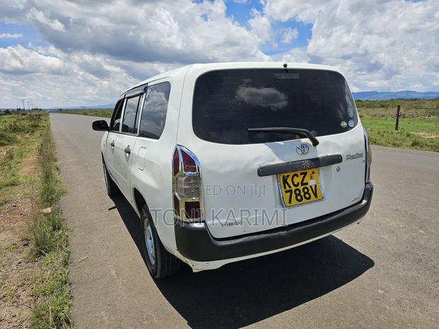 Toyota Probox 2014 Beige