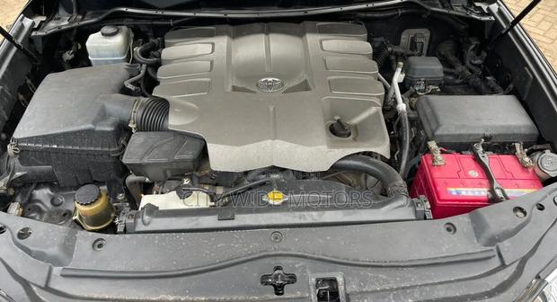 Toyota Land Cruiser 4.6 V8 ZX 2011 Black