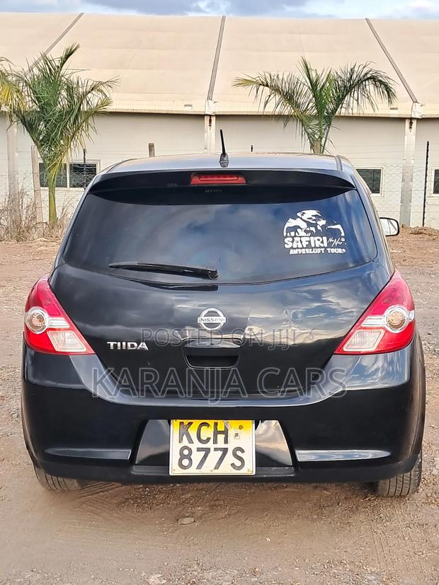 Nissan Tiida 2009 Black
