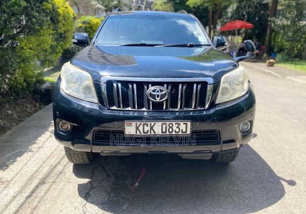 Toyota Land Cruiser Prado 2010 Black