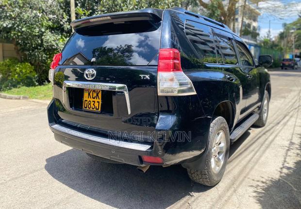 Toyota Land Cruiser Prado 2010 Black