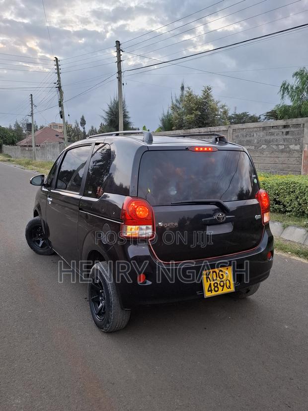 Toyota Porte 2014 Black