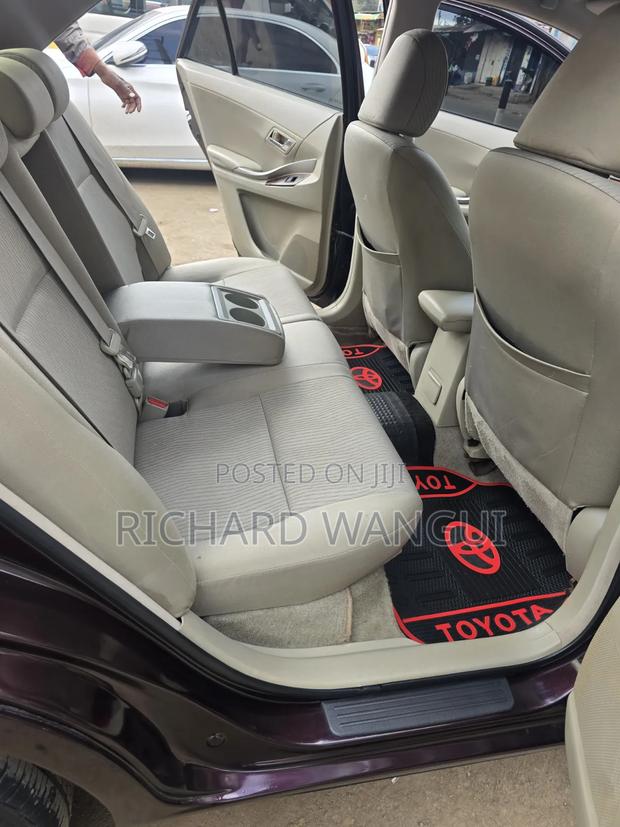 Toyota Premio 2011 Brown