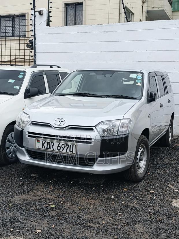 Toyota Probox 2017 Silver