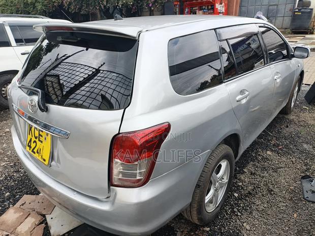 Toyota Corolla Fielder 2008 Silver