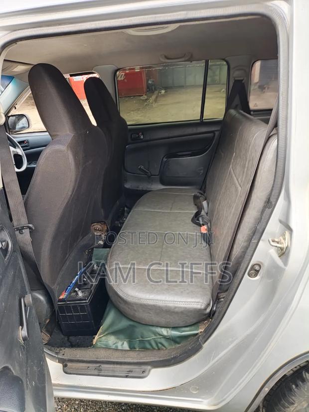 Toyota Succeed SV Premium 2016 Silver