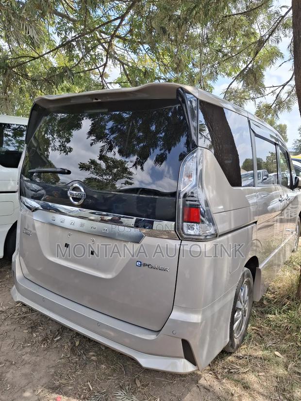 Nissan Serena 2019 Beige