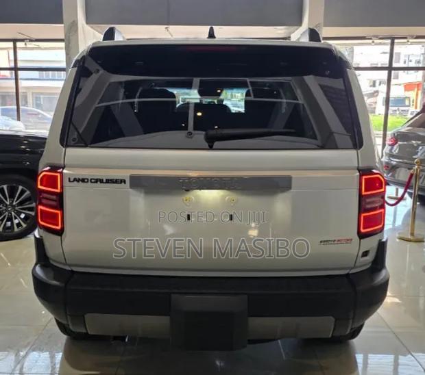 New Toyota Land Cruiser Prado 2024 White