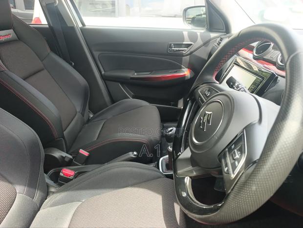 Suzuki Swift 2019 Gray