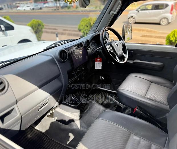 Toyota Land Cruiser 2023 White