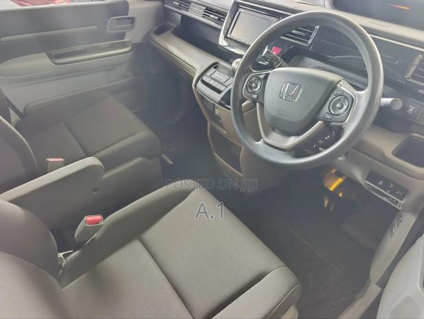 Honda Stepwgn 2019 Gray