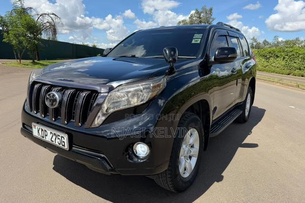 Toyota Land Cruiser Prado 2017 Black
