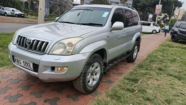Toyota Land Cruiser Prado 2006 Silver
