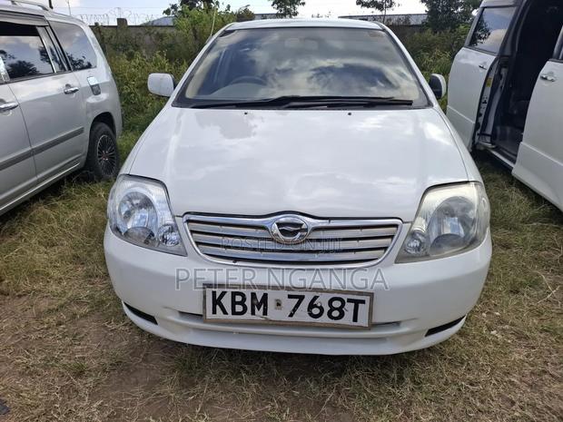 Toyota Corolla 2004 White