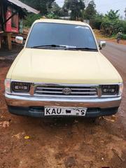 Toyota Hilux 2006 Beige for sale