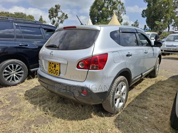 Nissan Dualis 2012 Silver