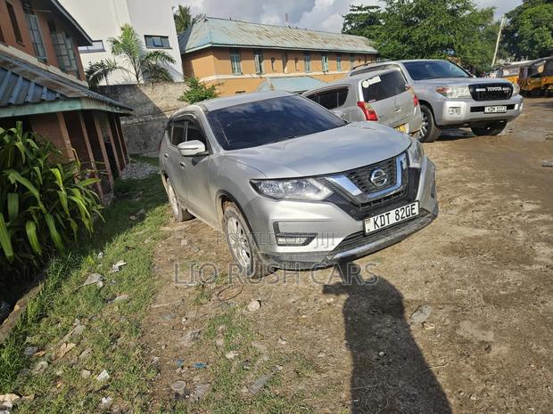 Nissan X-Trail 2018 Silver
