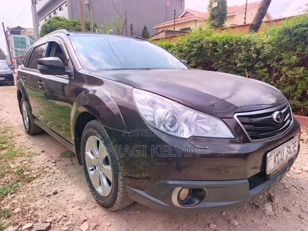 Subaru Outback 2012 Brown