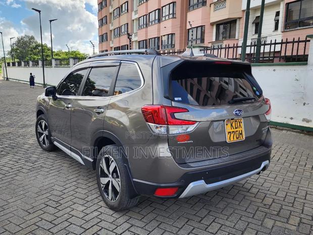 Subaru Forester 2019 Ivory