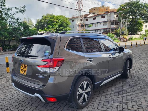 Subaru Forester 2019 Ivory