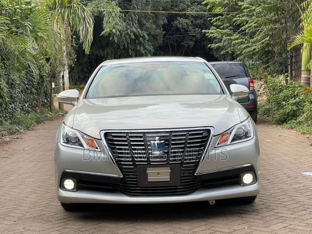 Toyota Crown 2013 Silver