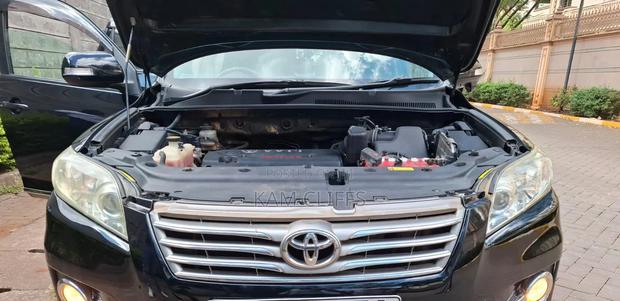 Toyota Vanguard 2012 Black