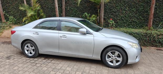 Toyota Mark X 2011 Silver