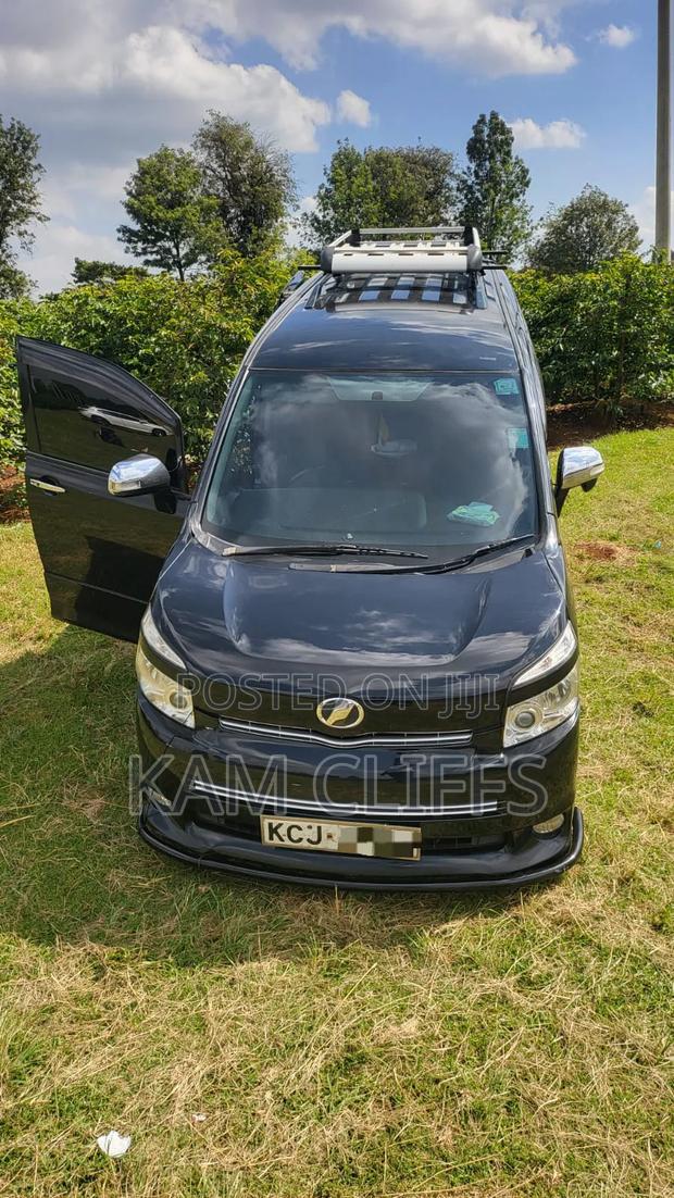Toyota Voxy 2011 Black