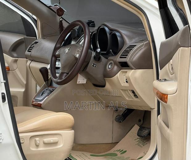 Toyota Harrier 2007 White