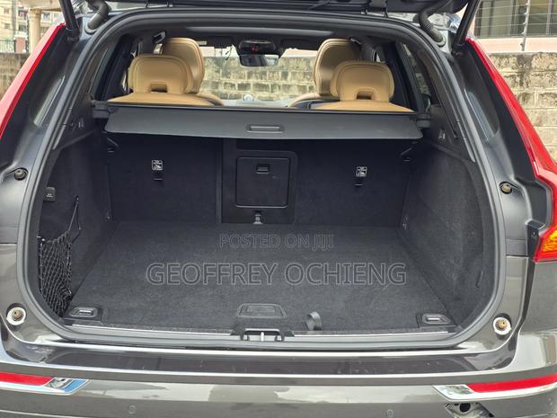 Volvo XC60 2020 Gray