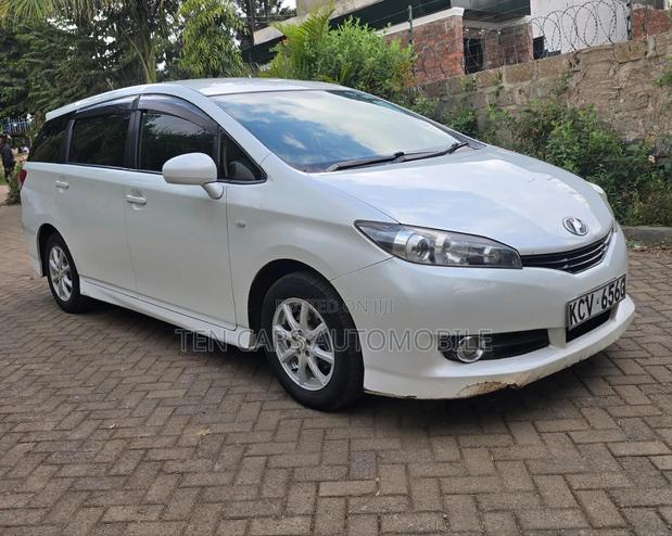 Toyota Wish 2012 White
